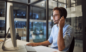 Read more about the article İT Müştəri Dəstəyinin Əsasları