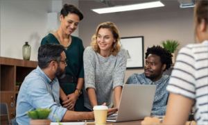 Read more about the article Uğur üçün Maraqlı Tərəflərlə İş